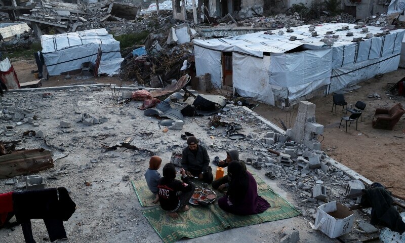 Israeli fire kills two Palestinians in Gaza