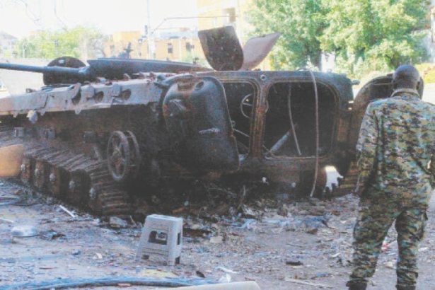 Sudan army, paramilitaries battle for Khartoum