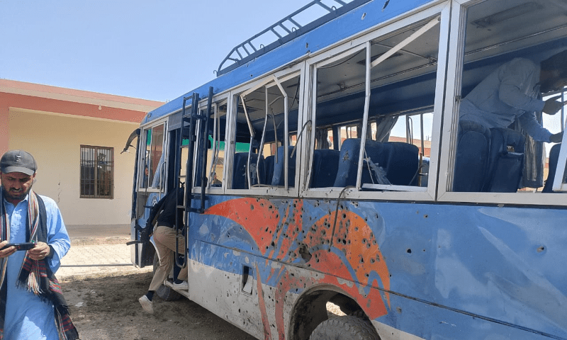 3 cops martyred, 16 injured as Balochistan Constabulary targeted in Mastung IED blast