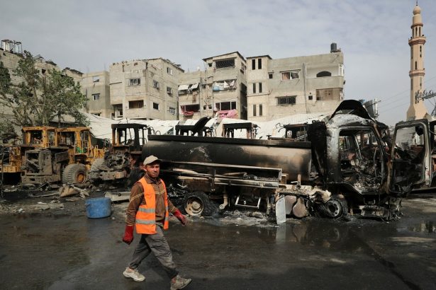 Gaza ceasefire talks continue in Cairo as Israeli strikes kill 26