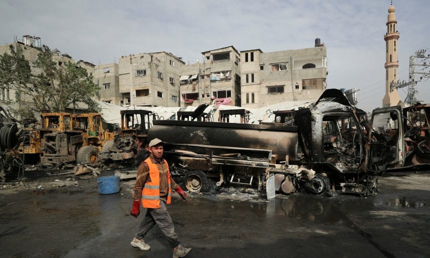 Gaza ceasefire talks continue in Cairo as Israeli strikes kill 26