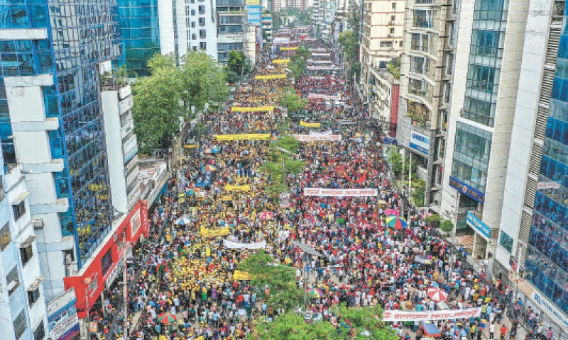 Demonstrations, counter-protests paralyse Dhaka