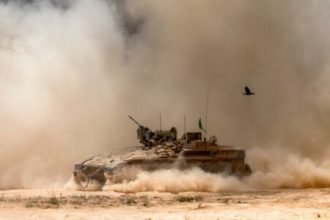 Israeli military chief told to toe the line after opposing reoccupation