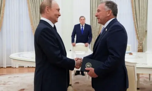 Recording shows Trump aide advised Moscow over Ukraine deal