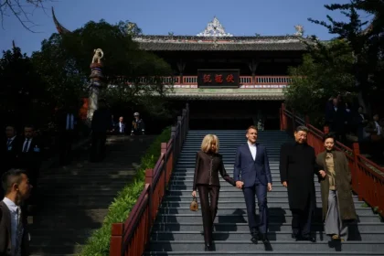 China, France pledge cooperation as Xi joins Macron in trip to Chengdu