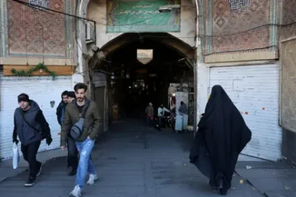 Fresh clashes claim 6 lives amid Iran cost-of-living protests