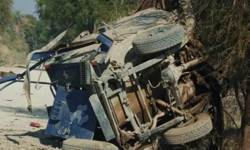 6 cops martyred in blast targeting armoured police vehicle in KP’s Tank district