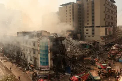 Gul Plaza inferno death toll rises to 15; flames continue to emerge from smouldering debris